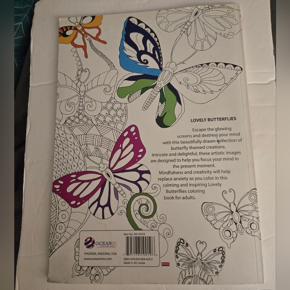 Bundle/3 Butterfly Adult Coloring Books - Picture 14 of 16